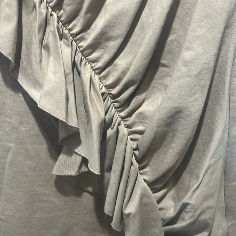 Dress - Picture 3 of 6